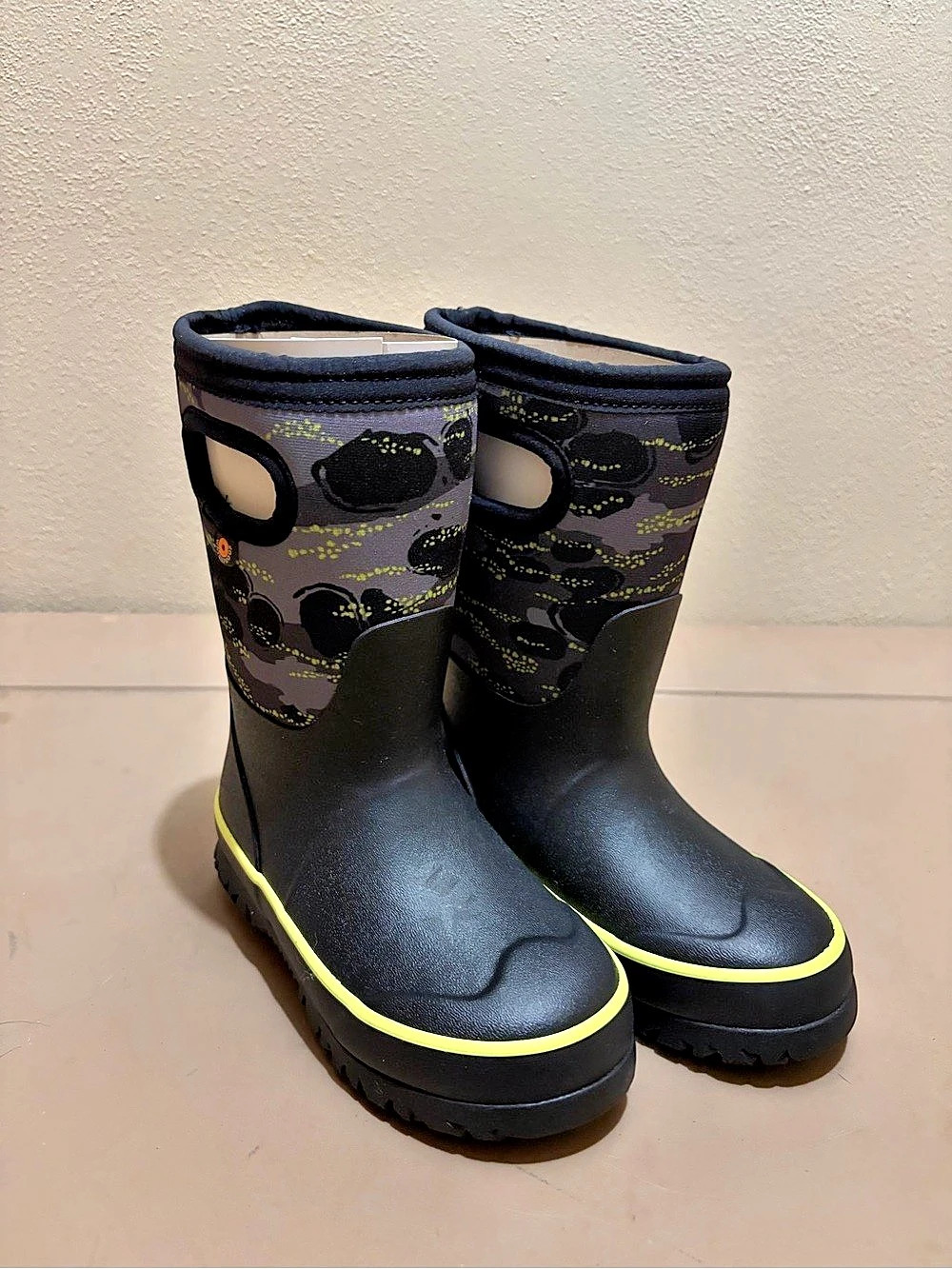 Bogs Grasp Pebble Kids Waterproof Boots Boys US 10 New